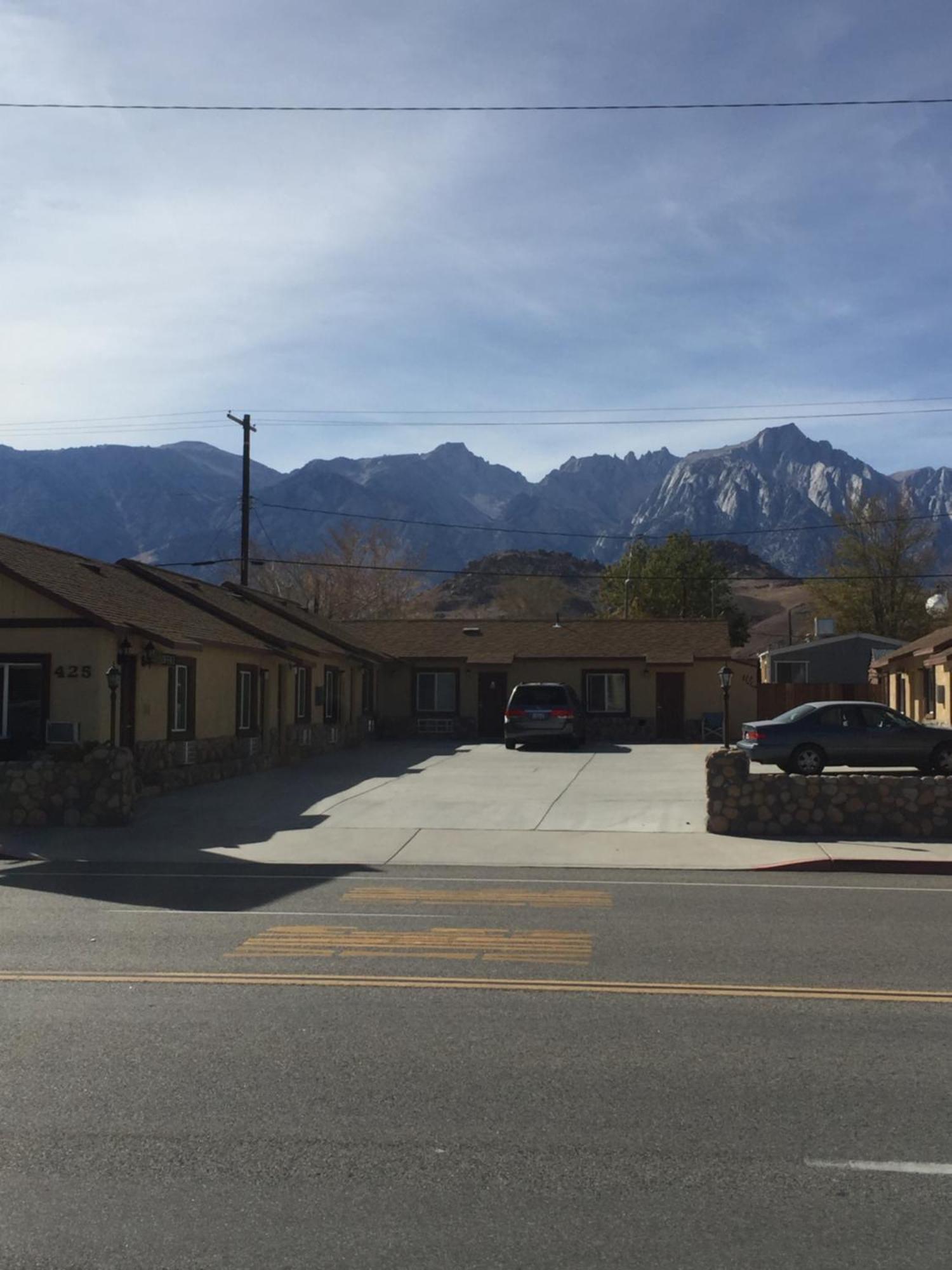 Portal Motel Lone Pine Exterior photo